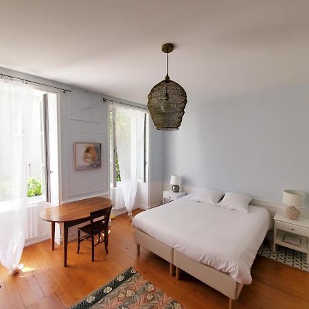 La Maison De Ville 76M2 Avec Terrasse De 22M2 Λα Ροσέλ Εξωτερικό φωτογραφία
